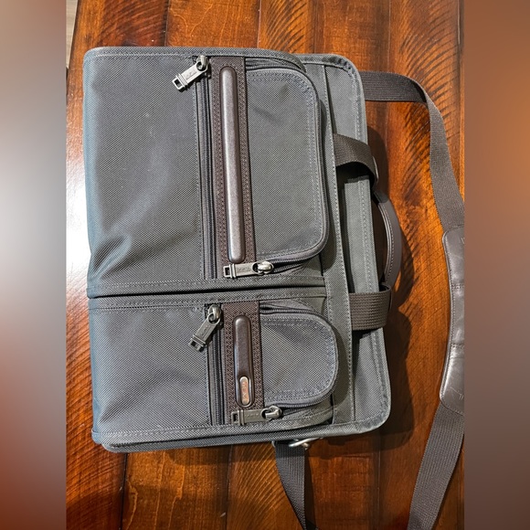 Tumi Bags Tumi Expandable Organizer Laptop Briefcase Poshmark